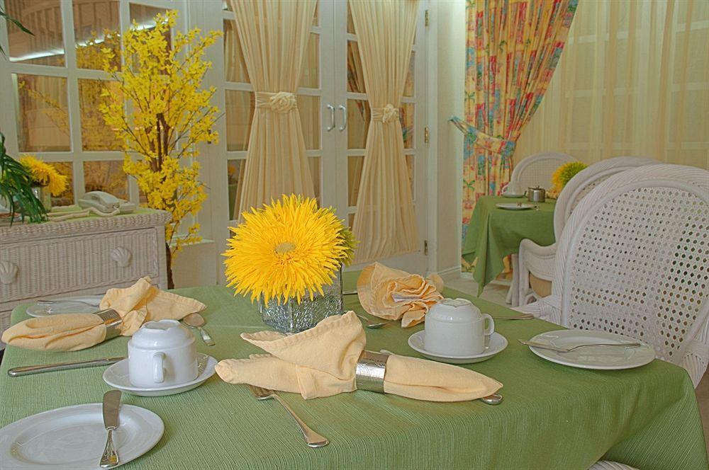 Coral Sands Beach Resort Bridgetown Zewnętrze zdjęcie