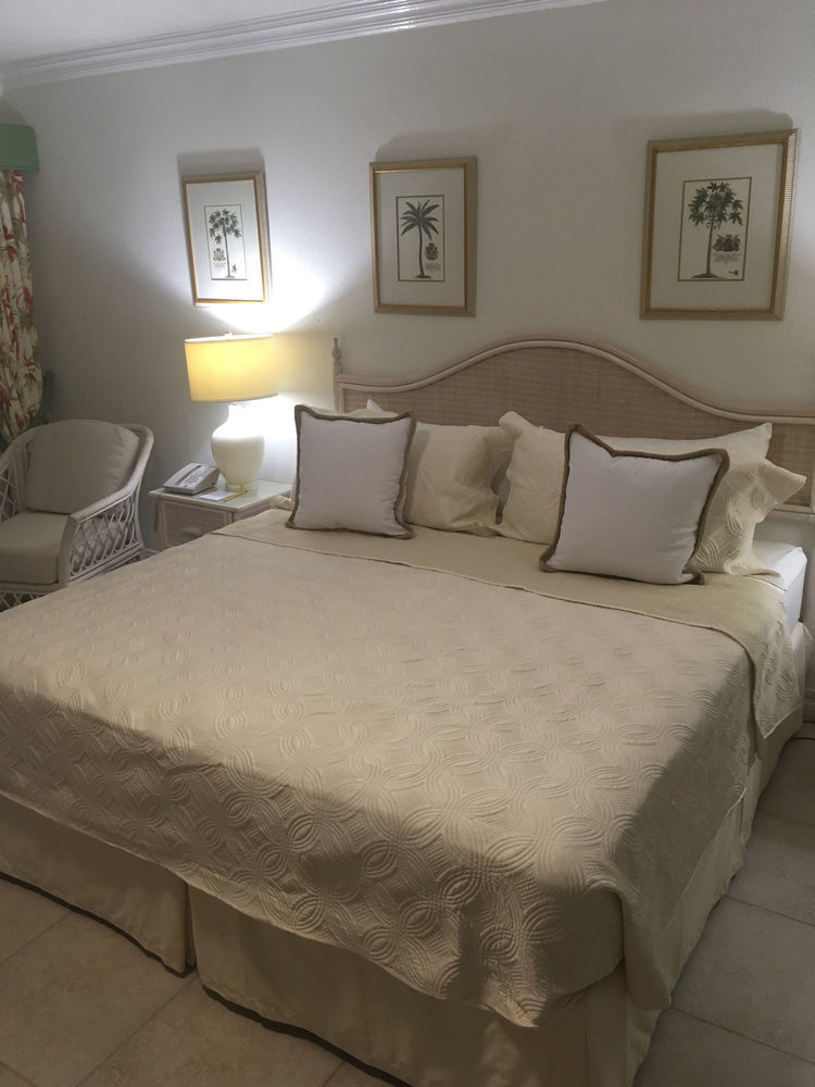 Coral Sands Beach Resort Bridgetown Zewnętrze zdjęcie