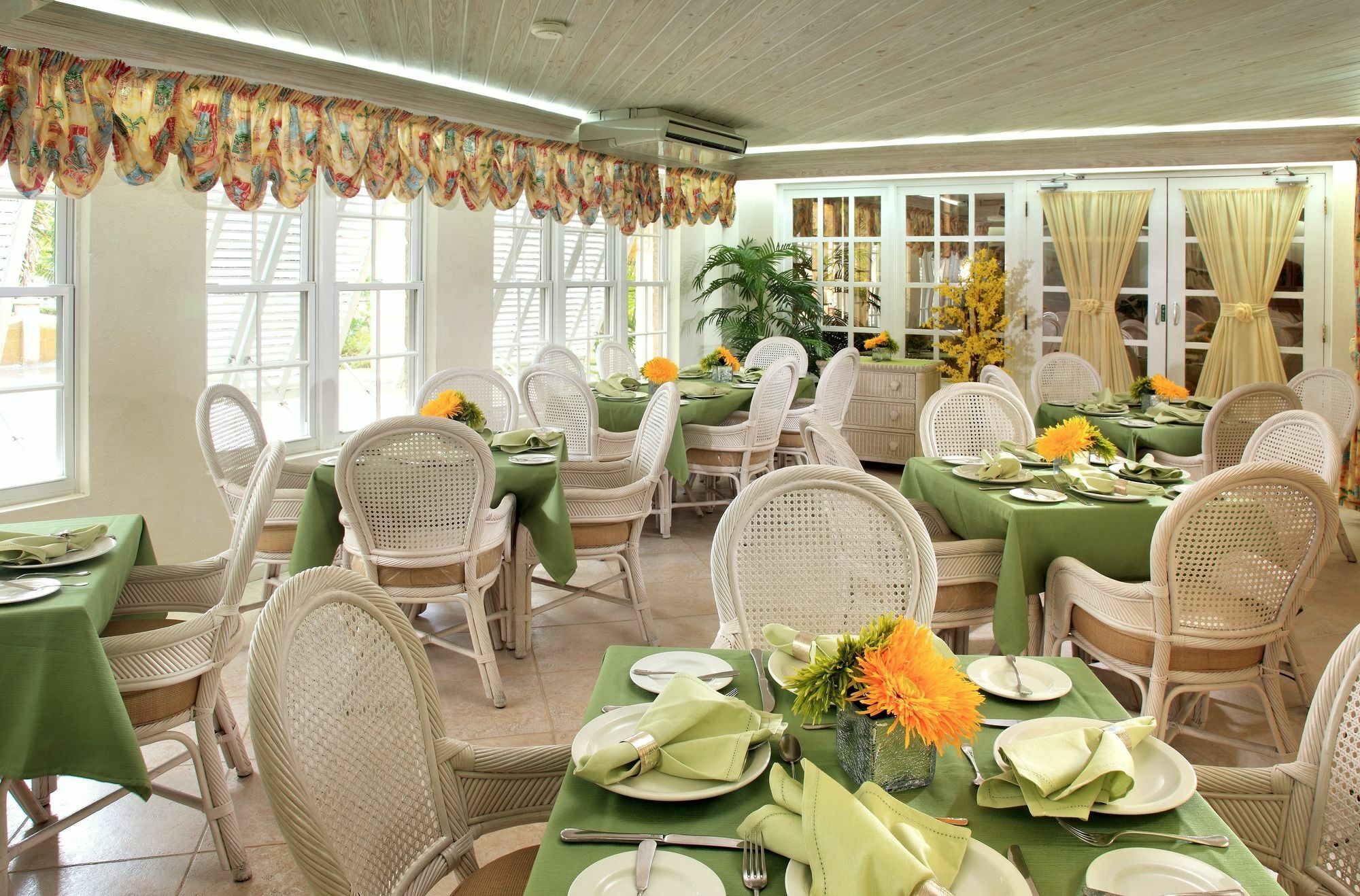 Coral Sands Beach Resort Bridgetown Zewnętrze zdjęcie